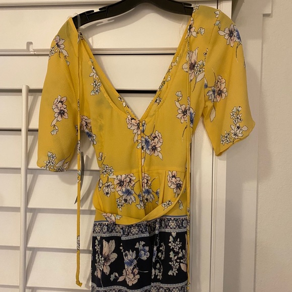 Yellow Flower Romper - Picture 2 of 3
